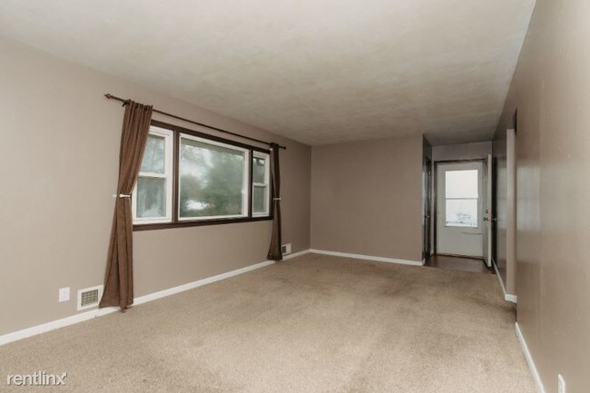 Foto del edificio - 4616 Taylor St NE