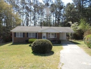 Building Photo - 745 Rustland Dr