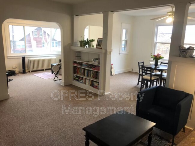 Foto del edificio - 2709 Tilbury Ave