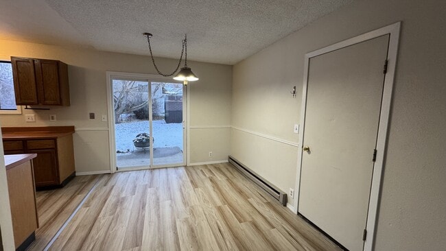 Foto del edificio - 110 N Yellowstone Ave