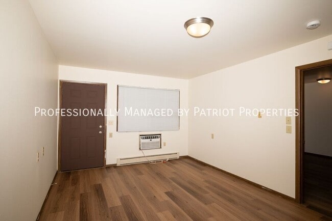 Foto del edificio - 724 Chase Blvd