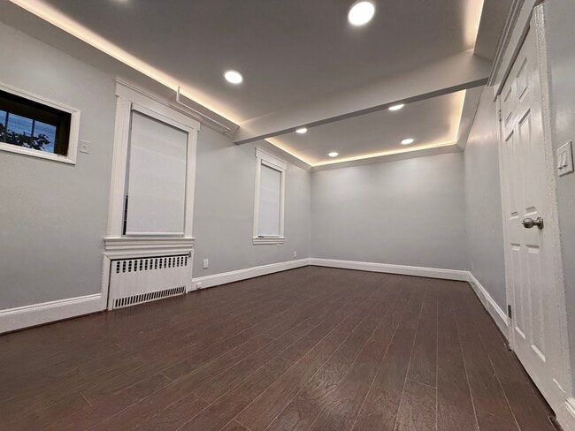 Building Photo - 122 Humboldt St