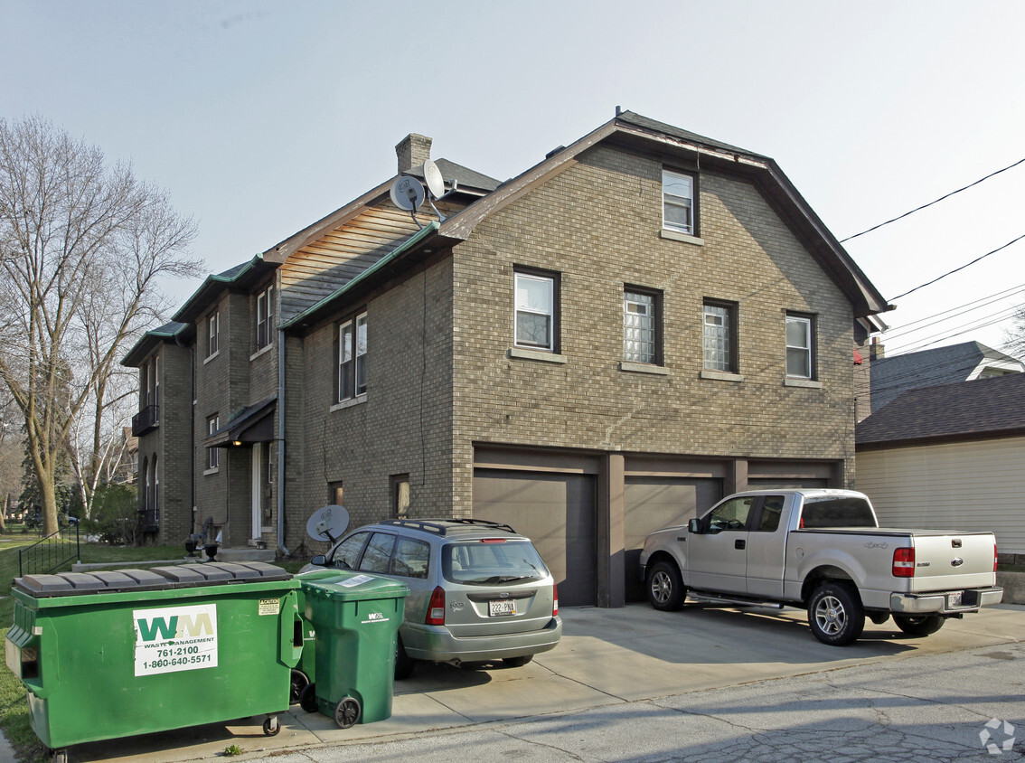 Building Photo - 1401-1403 E Elmdale Ct