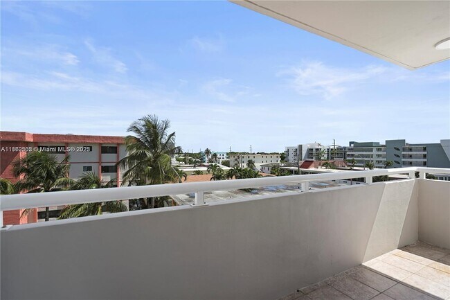 Foto del edificio - 7735 Abbott Ave