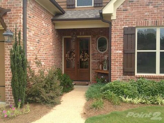 Photo - Oxford’s Best Neighborhood!! House