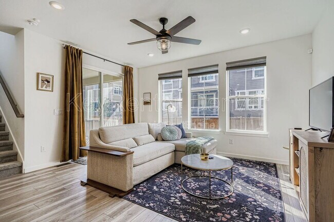 Foto del edificio - 17781 Fox St