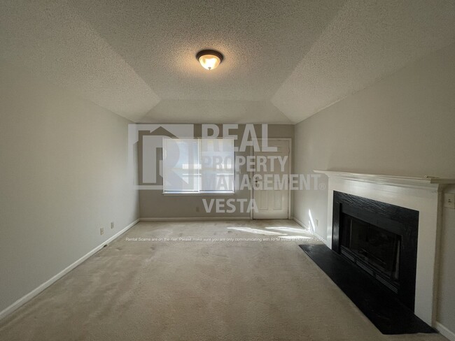 Foto del edificio - Two Bedroom Townhome In North Macon!