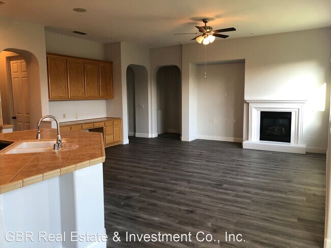 Building Photo - 4 br, 2.5 bath House - 8221 Cabochon Way