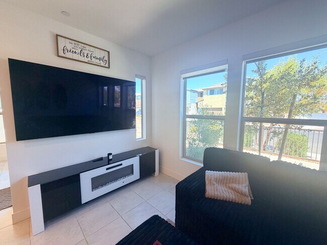 Foto del edificio - 4318 Eagle Summit Ave