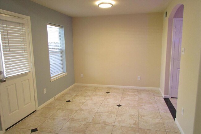 Building Photo - 13015 Garlenda Ln
