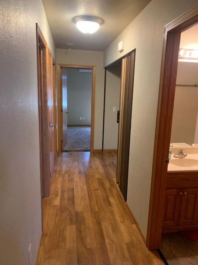 Building Photo - $1700 - 3 Bedroom, 2 Bathroom Townhome - Garage and Large Yard!