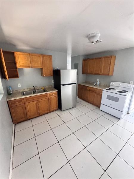 Foto del edificio - 1132 NW 5th Ct