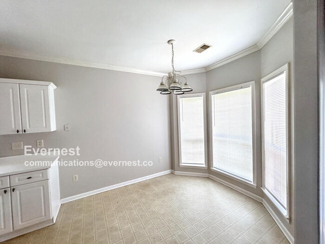 Building Photo - 1512 Amberley Woods Cir