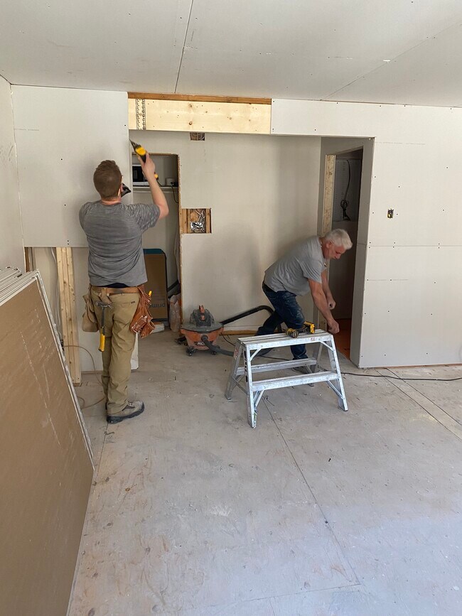 Building Photo - 1179 Boul Lesage
