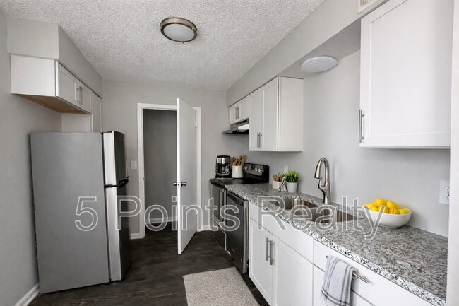 Foto del edificio - 308 Prince Ave