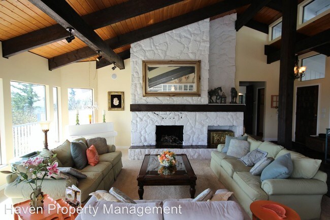 Foto del edificio - 5415 Sumner Heights Dr E