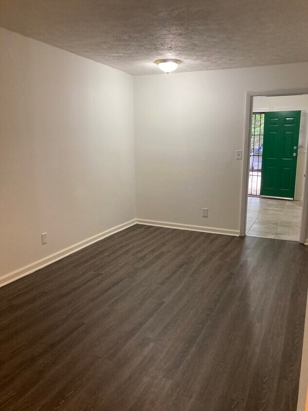 Foto principal - 1611 Harvard Ave