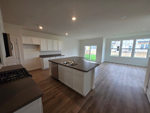 Foto principal - 5931 Hawkweed Dr