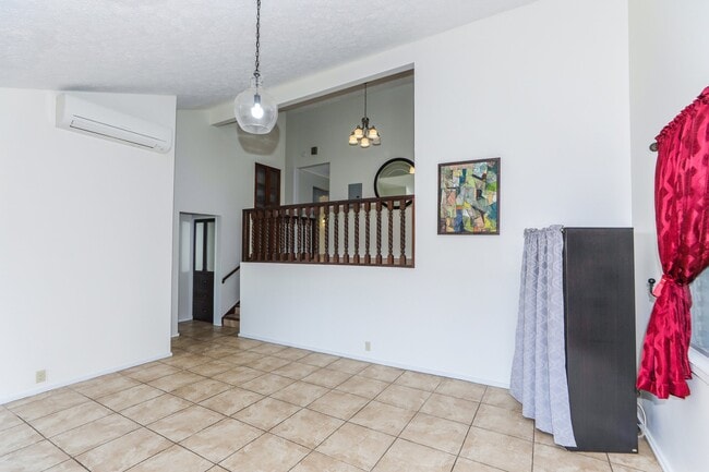 Building Photo - 99-1362-1362 Hele Mauna Pl