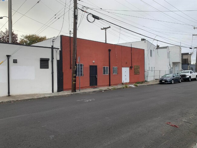 Foto del edificio - 11070 San Leandro St