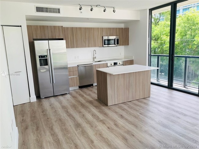 Building Photo - 1 br, 1 bath Condo - Cassa Brickell