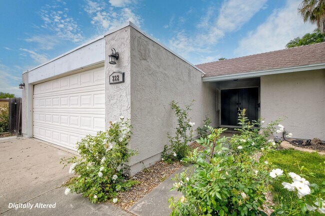 Foto del edificio - 222 Avenida Chapala