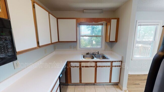 Foto del edificio - 33 Retriever Ln