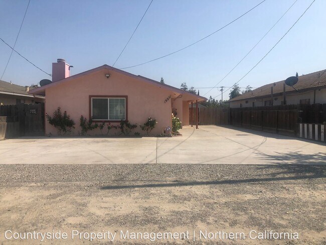 Foto del edificio - 3 br, 2 bath House - 19951 Dayton Ave