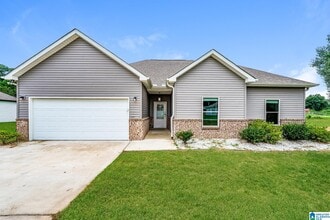 Building Photo - 135 Wolf Ln
