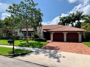 Building Photo - 2570 NW 27th St