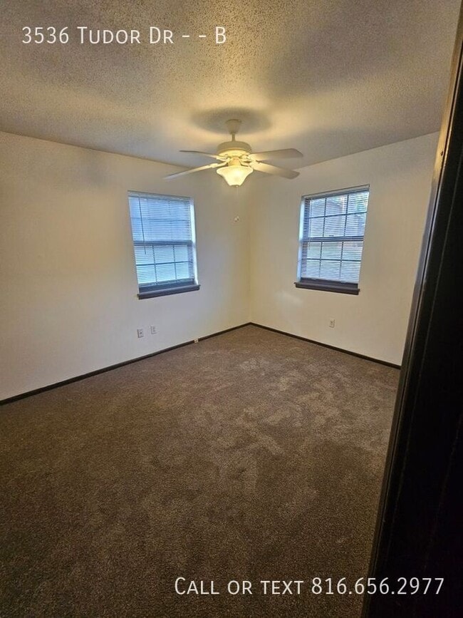 Building Photo - 3536 Tudor Dr