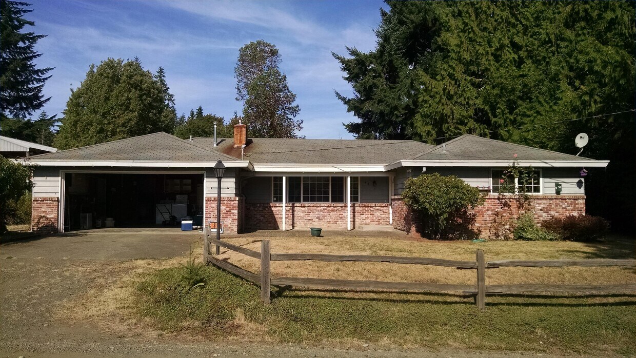 Primary Photo - 1519 Puget St