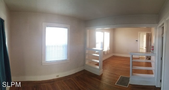 Building Photo - 2 br, 1 bath House - 2040 99th Ave