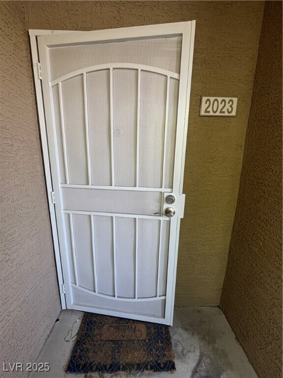 Foto principal - 8070 W Russell Rd