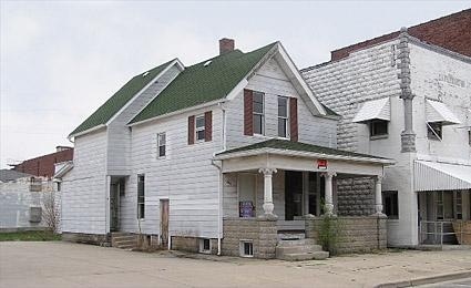 Primary Photo - 309 E Main St
