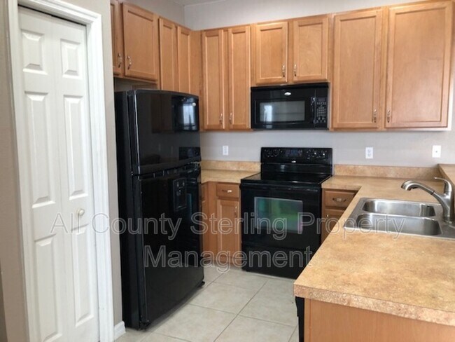 Building Photo - 7021 Kirkland Way
