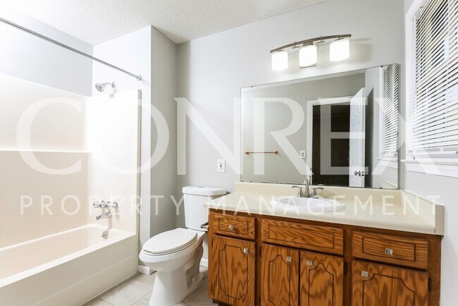 Building Photo - 201 Oakcreek Dr