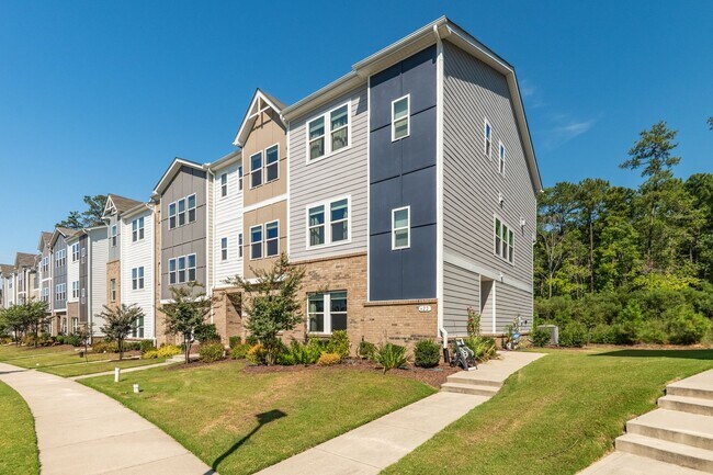Foto del edificio - 622 Firebrick Dr