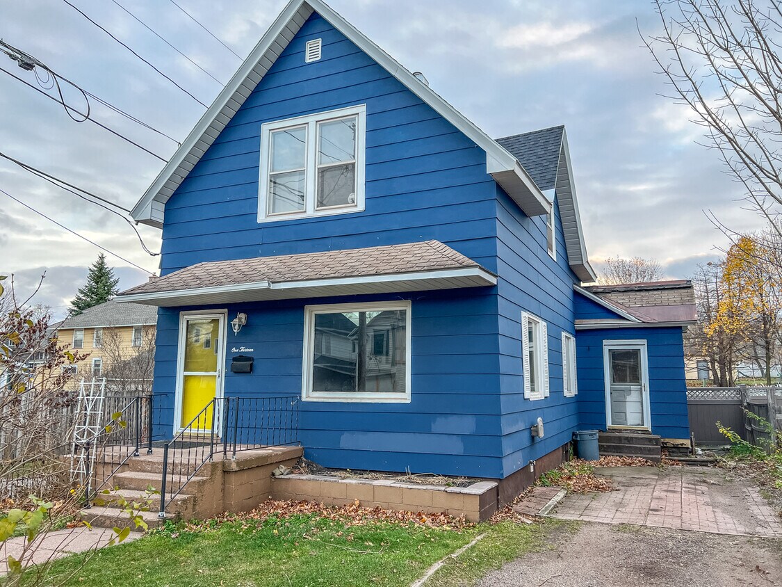 113 Brown Ave, Negaunee, MI 49866 House Rental in Negaunee, MI
