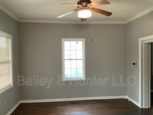 Foto del edificio - 486 E Ontario Ave SW