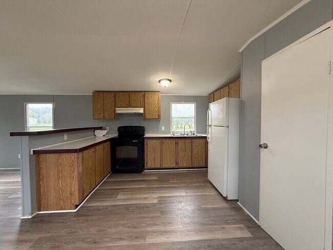 Foto del edificio - 3 Bedroom 2 Bathroom Mobile Home Located in Greeneville, TN