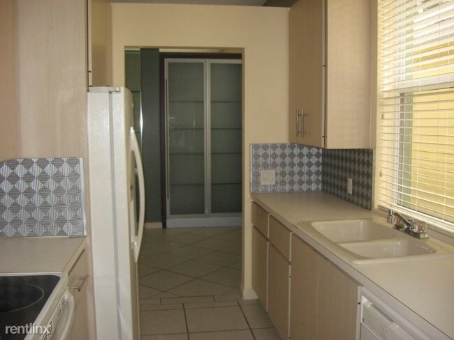 Foto del edificio - 3 br, 2 bath House - 102 Hampton Cir