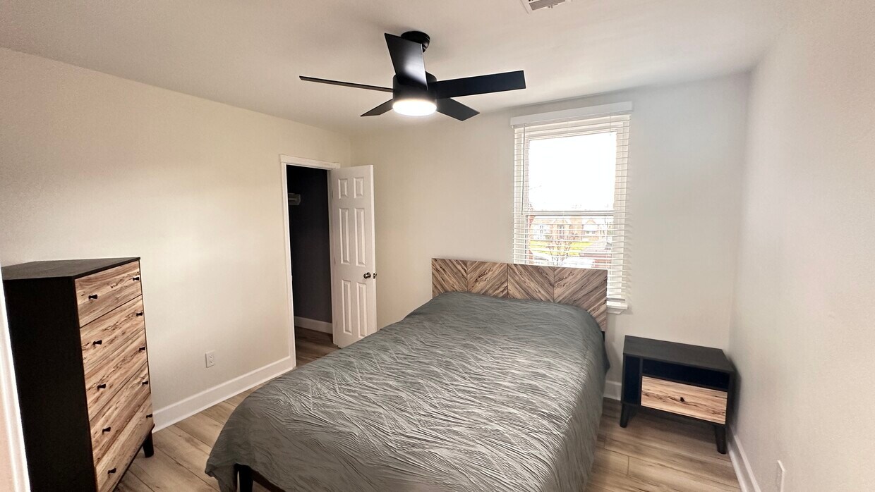 Foto principal - 2609 Wheeler St