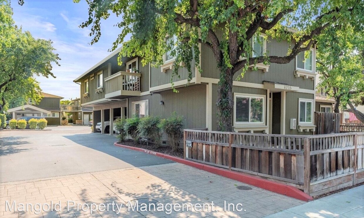 Primary Photo - 2 br, 1 bath House - 1215 Bird Ave, Apt #201
