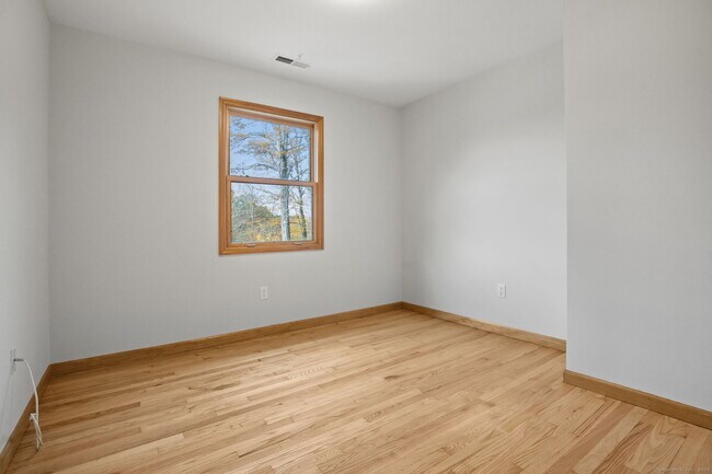 Building Photo - 294 Turkey Roost Rd
