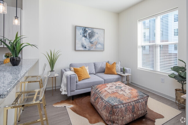 Studio - Natchez - 538SF - Living - The Crockett