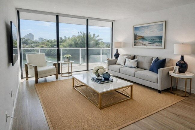 Foto del edificio - 3701 N Country Club Dr