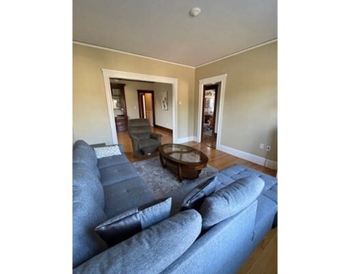 Primary Photo - 44 Colby St