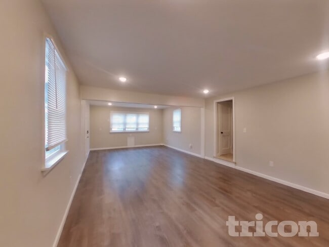 Building Photo - 34 Fahnestock Rd