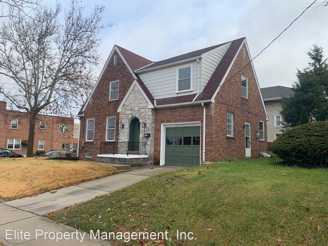 3 br, 1.5 bath House 501 Hill Street House Rental in York, PA